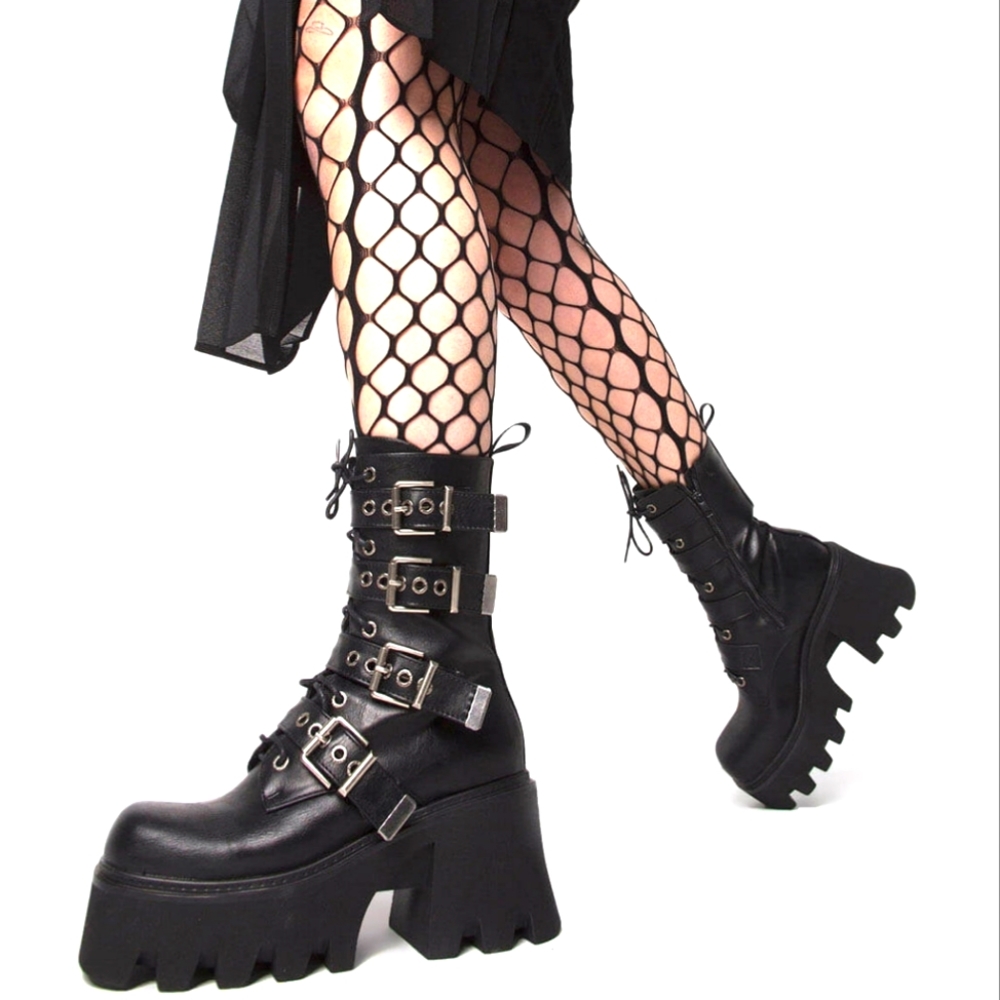 LAMODA BUCKLE BOOTS